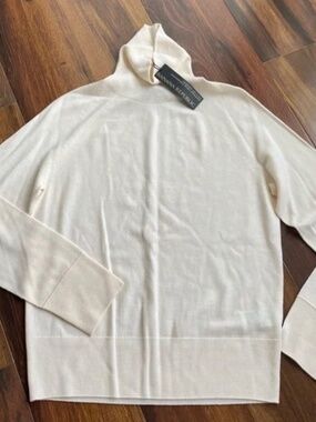 Banana Republic merino wool NWT